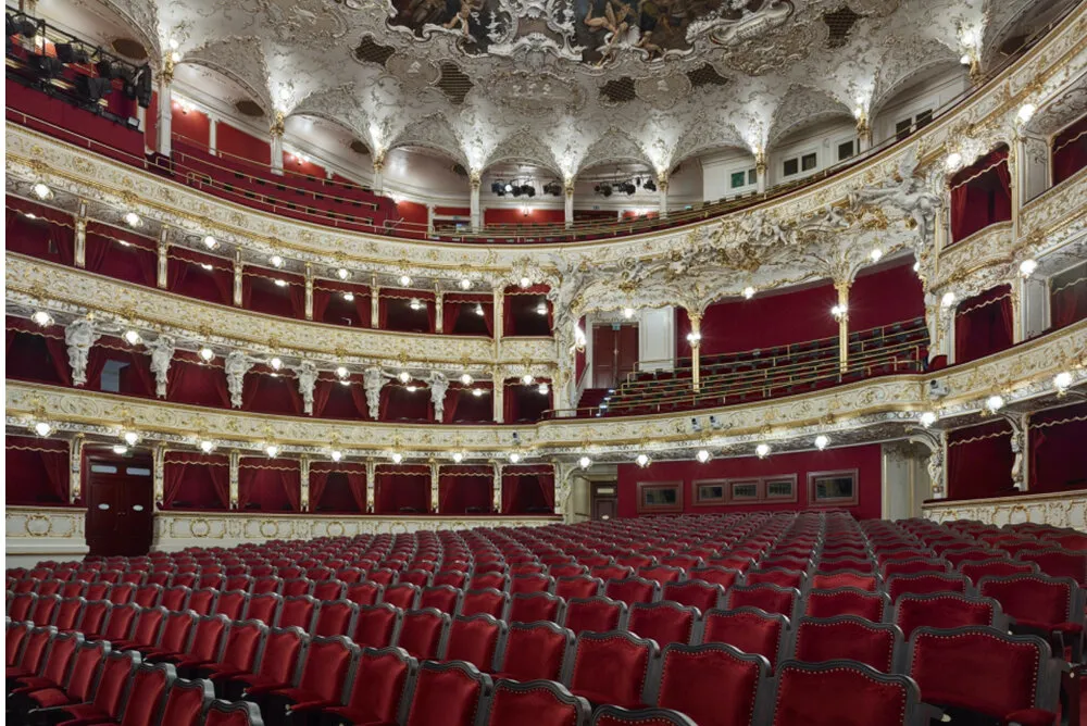 Nhà hát Opera Quốc gia Praha — Séc — hình 3